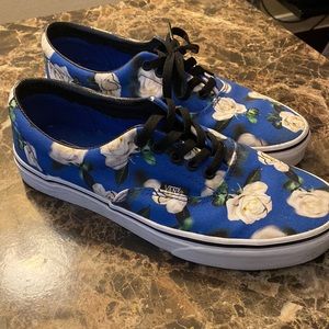 Men’s Vans size 9